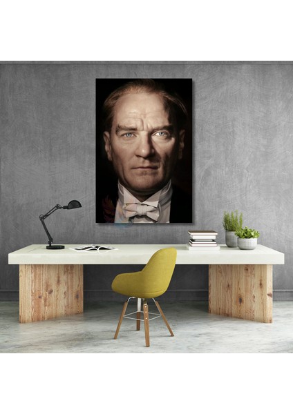 Yakın Çekim Atatürk Portresi Renkli Kanvas Tablo Dikey Duvar Tablosu