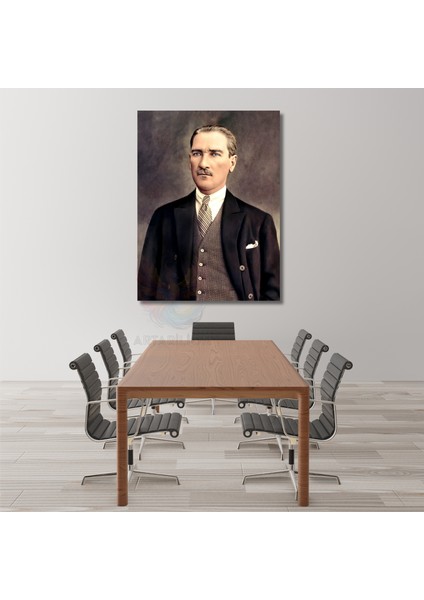 Renklendirilmiş Atatürk Kanvas Tablo Modeli Dikey Duvar Tablosu Ofis Ev Dekoru