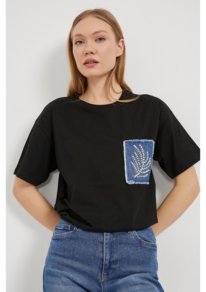 Armalıfe 1304 Taş ve Inci Kot Cep Detaylı Bis Yaka Kadın T-Shırt