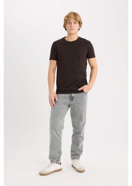 %100 Pamuk Slim Fit Dar Kesim Bisiklet Yaka Baskılı Kısa Kollu Tişört D5567AX25SP fiyatları