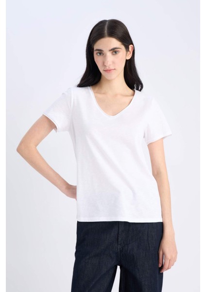 Regular Fit V Yaka Basic Düz Kısa Kollu BeyazTişört K1507AZ25SM