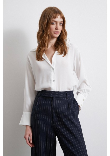 V Yaka Saten Gömlek Ekru