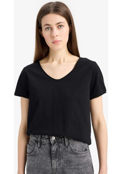 Regular Fit V Yaka Basic Düz Kısa Kollu Siyah Tişört K1507AZ25SM