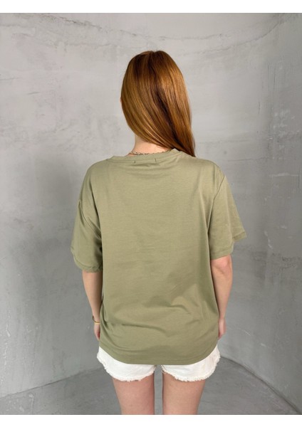 T-905 Haki Daily Kabartma Yazılı Bisiklet Yaka Tshirt fırsatları