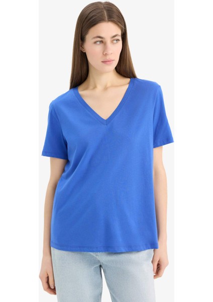 Regular Fit V Yaka Basic Düz Penye Kısa Kollu Tişört W9578AZ25SP