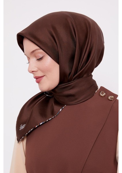 Acı Kahve Benekli Twill Ipek Eşarp