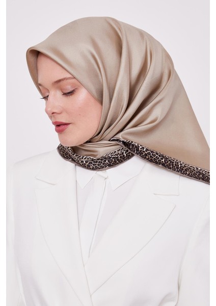 Vizon Şerit Leopar Desen Twill İpek Eşarp