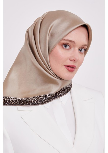 Vizon Şerit Leopar Desen Twill İpek Eşarp modelleri