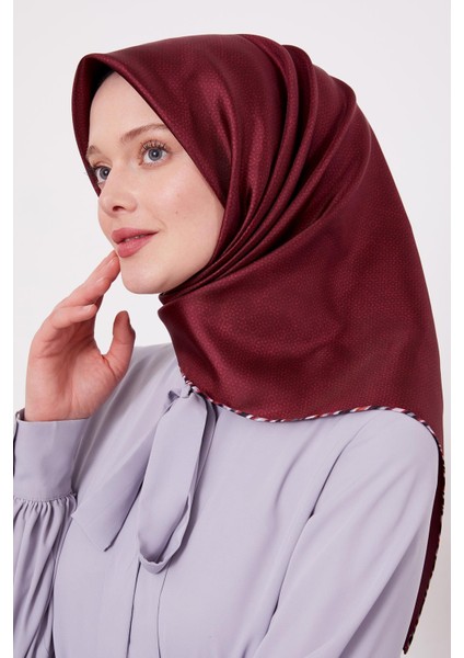 Vişne Benekli Twill Ipek Eşarp