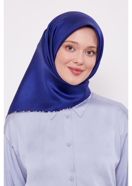 Saks Benekli Twill Ipek Eşarp