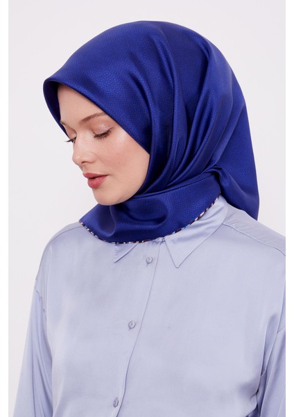 Saks Benekli Twill Ipek Eşarp fırsatları