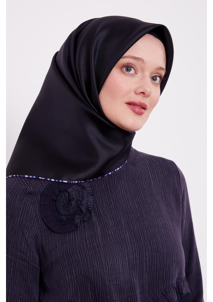 Siyah Çizgili Twill Ipek Eşarp modelleri