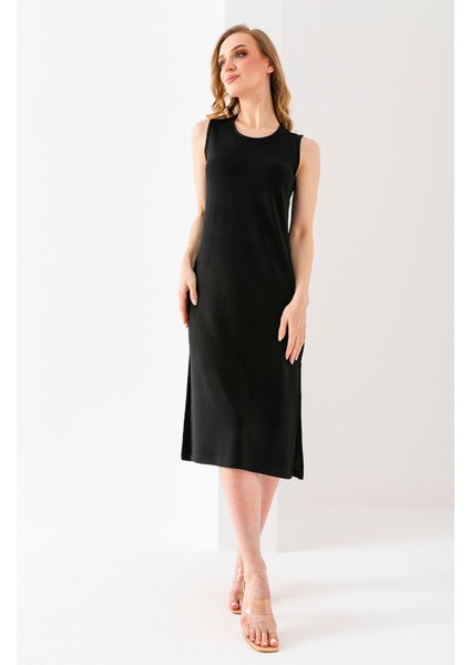 Kadın Bisiklet Yaka Kolsuz Yırtmaçlı Elbise Siyah - 25Y 6267