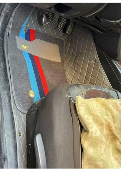 Volkswagen Passat 2000-2004 Arası Aracına Özel 8d Çift Katmanlı Havuzlu Paspas Takımı