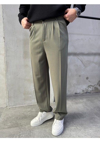 Erkek Rahat Kalıp Pileli Kumaş Pantolon