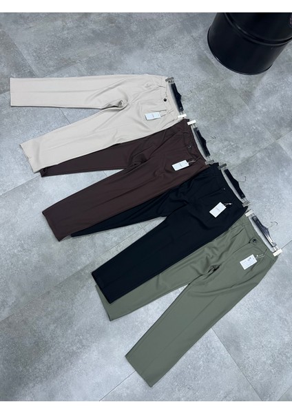 Erkek Rahat Kalıp Pileli Kumaş Pantolon fırsatları