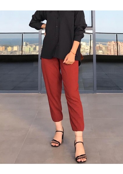 Paça Detayı Lastikli Pantolon
