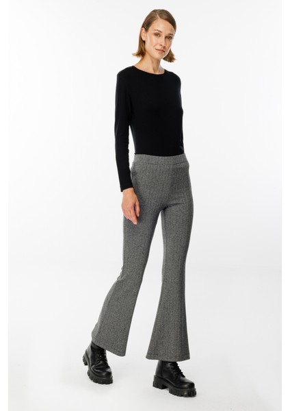 On Kadın Pantolon 24KON44168 fiyatları