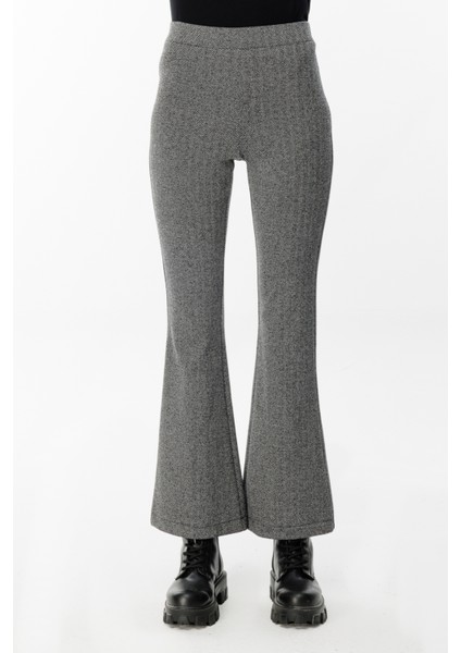 On Kadın Pantolon 24KON44168 modelleri