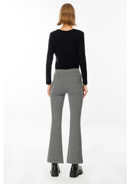 On Kadın Pantolon 24KON44168 fırsatları