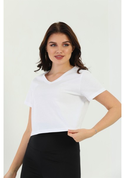 Crop V-Yaka Kadın Tişört modelleri