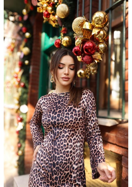Leopar Desenli Kadın Elbise