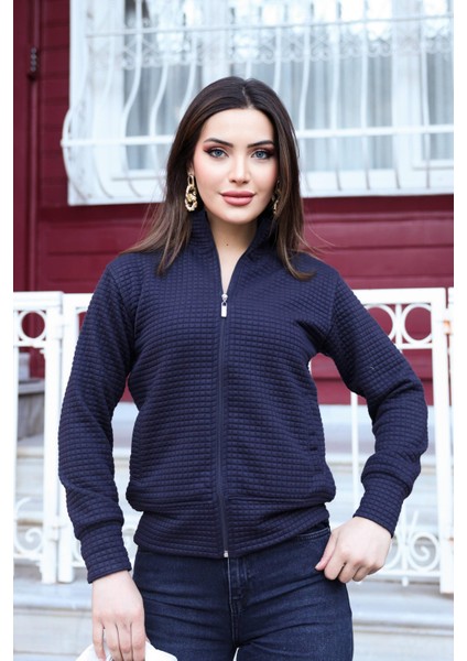 Lacivert Astarlı Kadın Mont