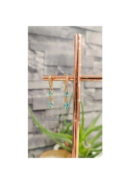 Okyanus Mavisi ve Zirkon Taşlı Çelik Küpe Göz Alıcı