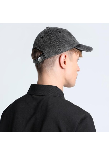Wardrobe Ess Metal Dad Cap Şapka fırsatları
