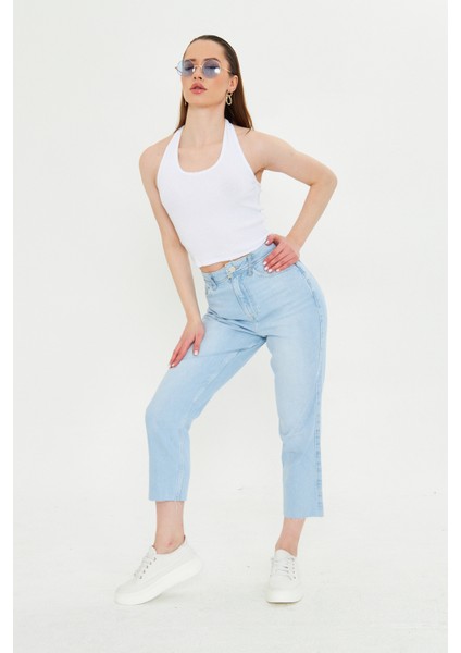 Acık Mavi Mom Kalıp Paçası Kesik Jean modelleri