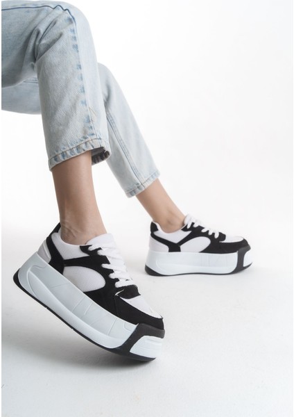 Gümüş Detaylı Siyah Yüksek Tabanlı Rahat Bağcıklı Günlük Kadın Sneaker Spor Ayakkabı