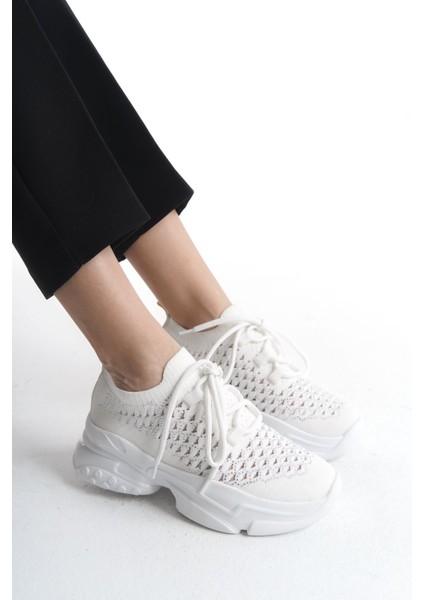 Siyah Parlak Taşlı Çapraz Şeritli Yumuşak Rahat Yüksek Tabanlı Sneaker Kadın Spor Ayakkabı