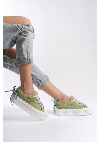 Beyaz Üstten Şerit Bağcık Detaylı Yumuşak Tekstil Rahat Günlük Sneaker Kadın Spor Yürüyüş Ayakkabısı fırsatları