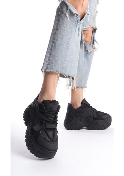 Siyah Fileli Geliştirilmiş Comfort Taban Bağcıklı Günlük Kadın Sneaker Spor Ayakkabı modelleri