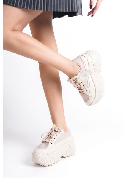 Yandan Turuncu Detaylı Beyaz Yüksek Tabanlı Rahat Bağcıklı Günlük Kadın Sneaker Spor Ayakkabı fırsatları