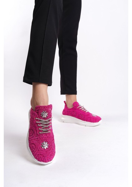 Siyah Gümüş Şerit Detaylı Fileli Rahat Taban Bağcıklı Günlük Kadın Sneaker Spor Ayakkabı