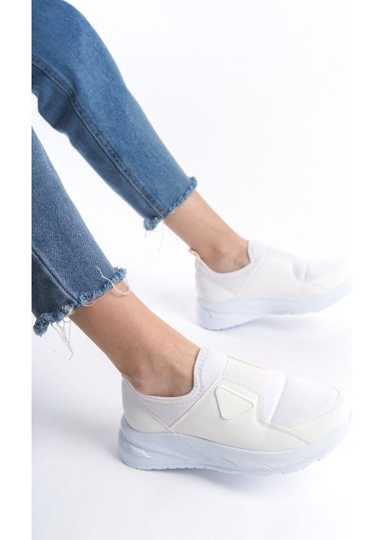 Krem Ortadan Parlak Şerit Detaylı Yumuşak Tekstil Günlük Sneaker Kadın Spor Yürüyüş Ayakkabısı