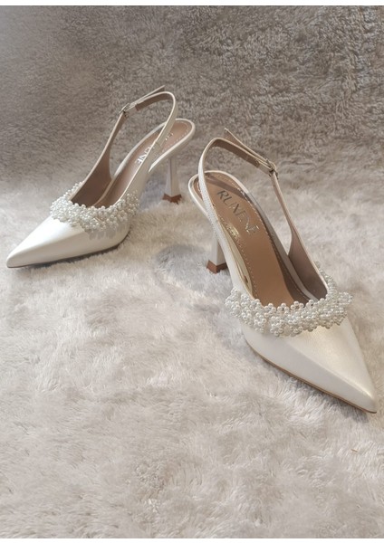 Coco Inci Taç Detaylı Siviri Burun 8 cm Ince Topuklu Gelin Ayakkabısı modelleri