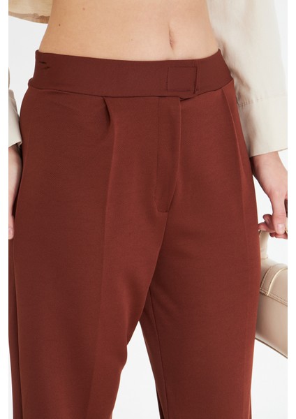 Kahverengi Wide Leg Geniş Paça Çırt Çırt Kapamalı Pile Detaylı Yüksek Bel Dokuma Kumaş Pantolon