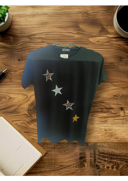 Siyah Yıldız Baskılı Kısa Kollu Tshirt