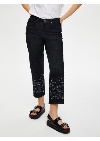Paçası Trok ve Patch Detaylı Jean Pantolon S25JPN012 fiyatları