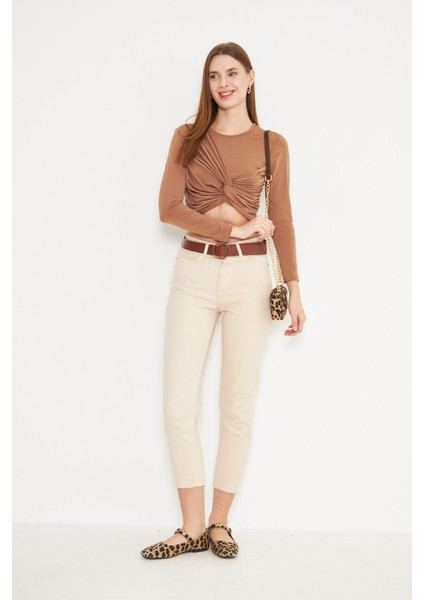 Bej Yüksek Bel Mom Jeans Likralı Esnek Kot Pantolon