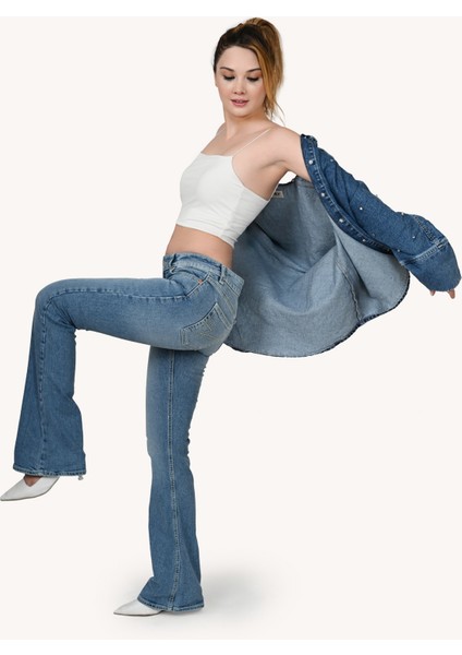 Kadın Yüksek Bel Flare Paça Mavi Kot Pantolon - Rahat ve Şık Denim indirimleri
