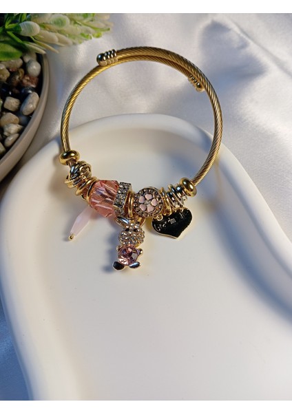 Gold Pembe Tavşan Figürlü Charm Bileklik