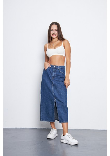 Mavi Önden Yırtmaçlı Midi Boy Denim Etek fiyatları