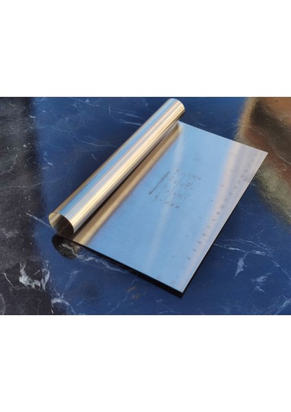 Ölçü Işaretleriyle Paslanmaz Çelik-Hamur Kazıyıcı