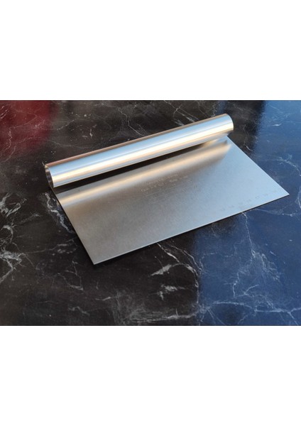 Ölçü Işaretleriyle Paslanmaz Çelik-Hamur Kazıyıcı modelleri