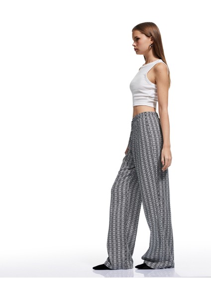 Beli Bağcıklı Viskon Düz Paça Pantolon