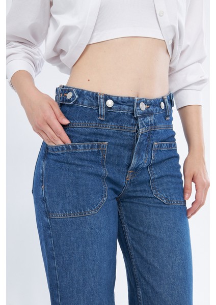 Bol Kesim Cep Detaylı Kadın Denim Pantolon indirimleri