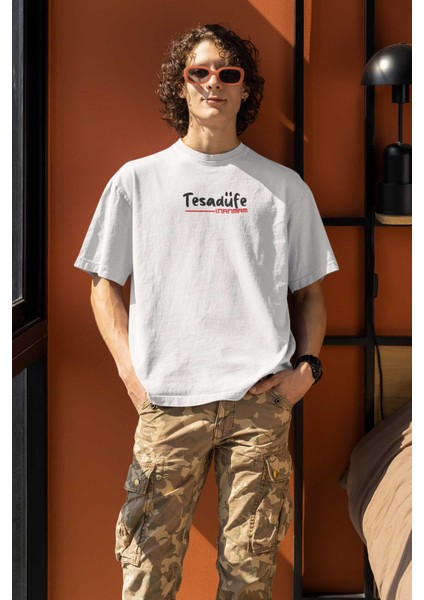 Tesadüfe Inanmam Yazılı Baskılı Oversize Unisex T-Shirt